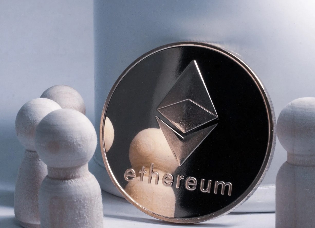 BlackRock’s Bold Move into Ethereum: Launching an ETH ETF!